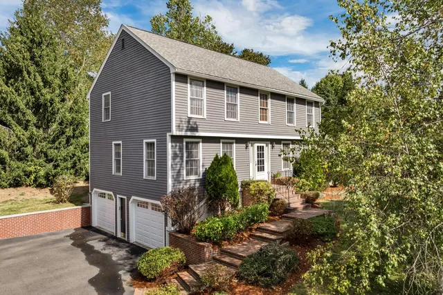 $649,000 | 15 Cambridge Road, Hampstead, NH 03841