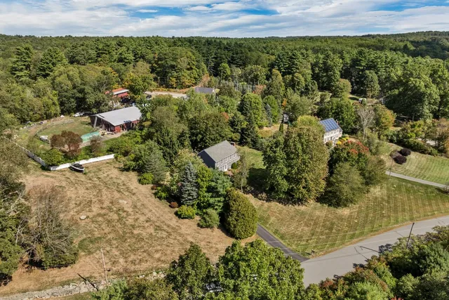 $649,000 | 15 Cambridge Road, Hampstead, NH 03841