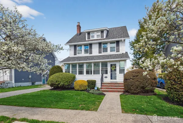 $549,900 | 182 Rowland Place, Woodbridge, NJ 07095