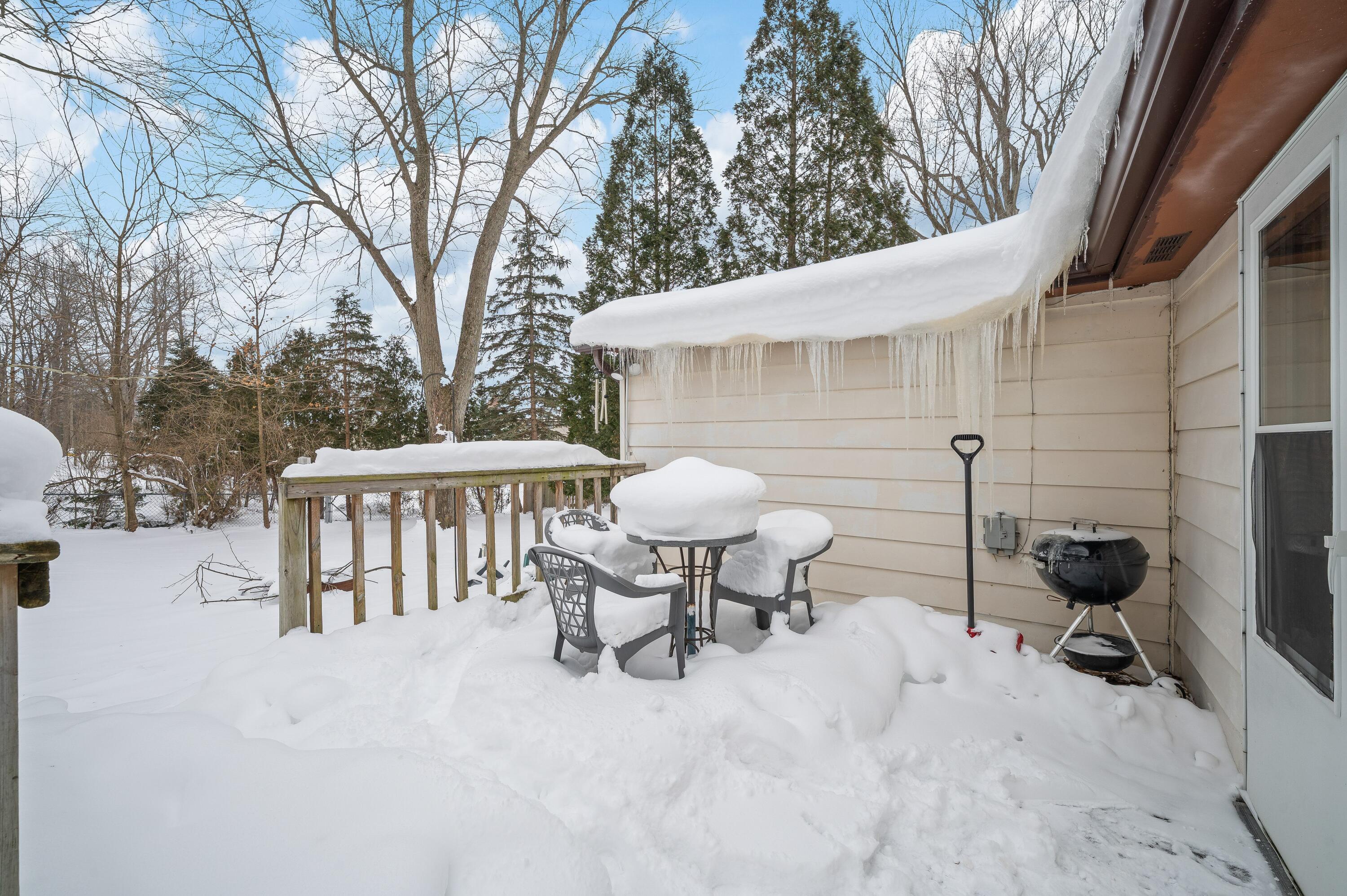 5900 Front Street Coloma, MI 49038 - Photo 21 of 32 08DSC_0179