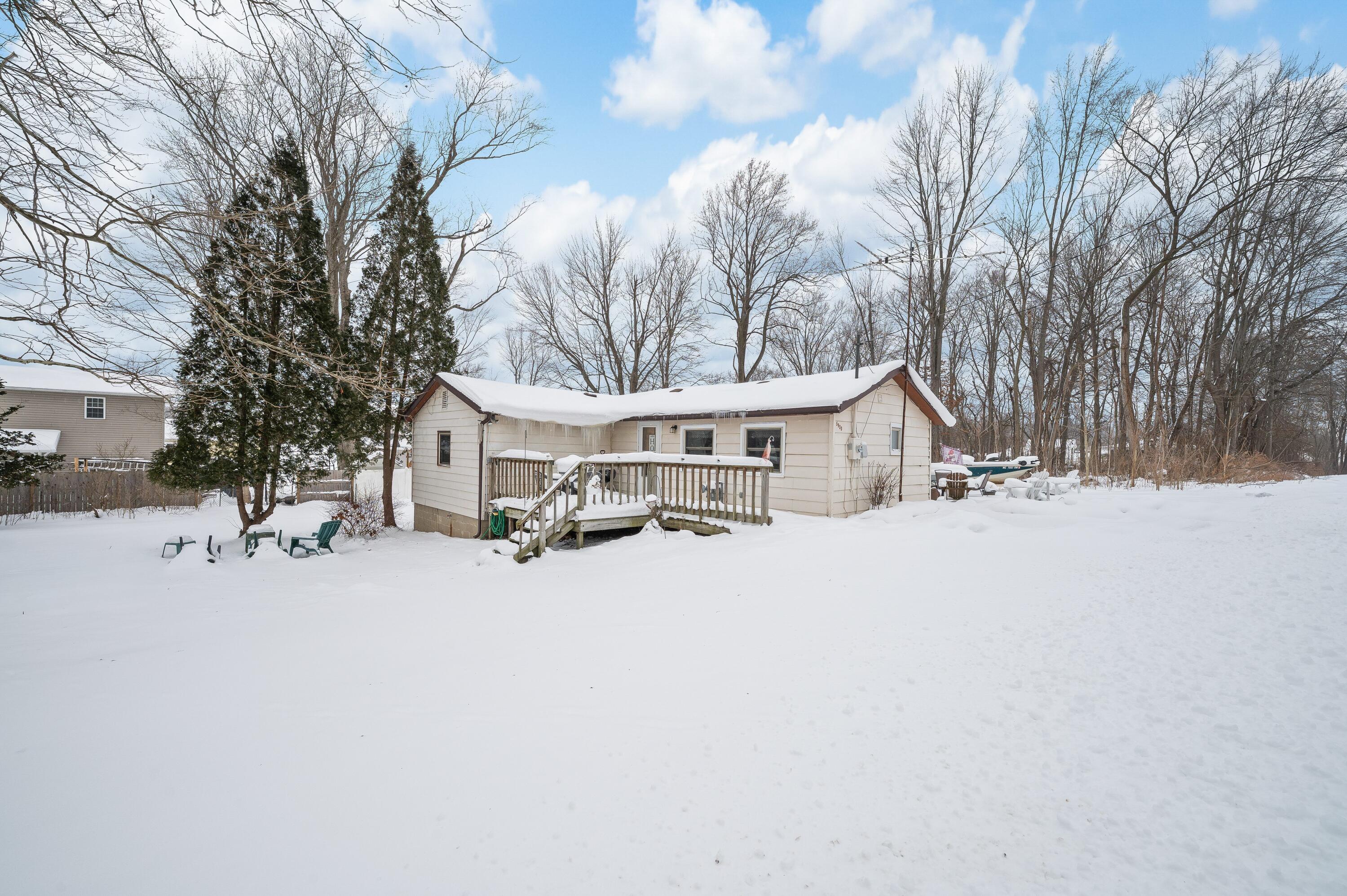 5900 Front Street Coloma, MI 49038 - Photo 26 of 32 07DSC_0194
