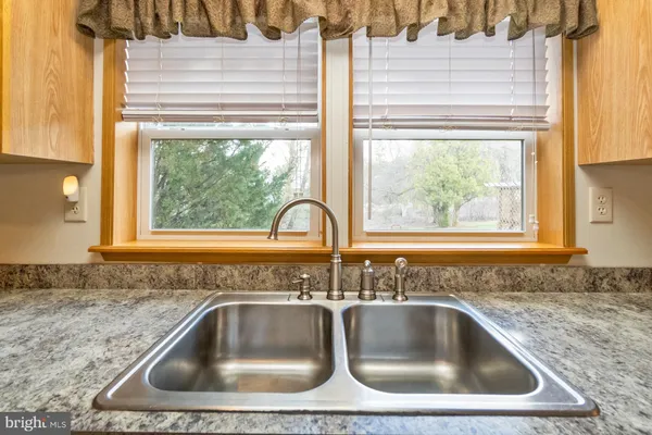 $375,000 | 530 West Sunset Road, Lehighton, PA 18235