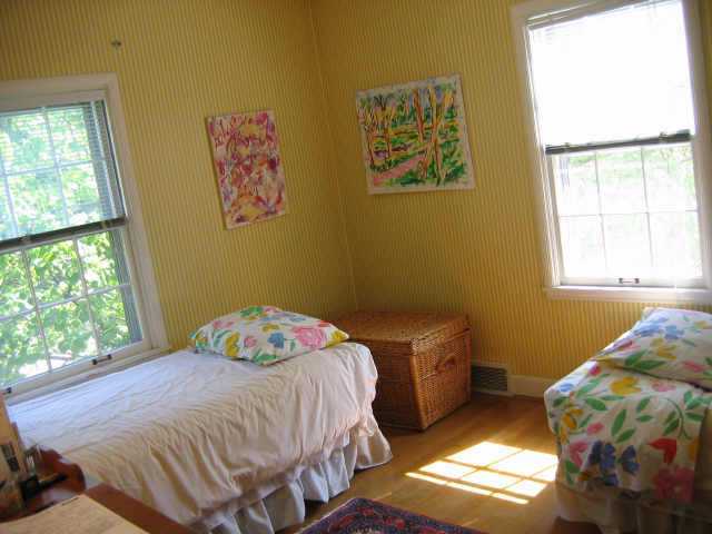 2575 Wexford Road Upper Arlington, OH 43221 - Photo 9 of 10 Gallery Image 9