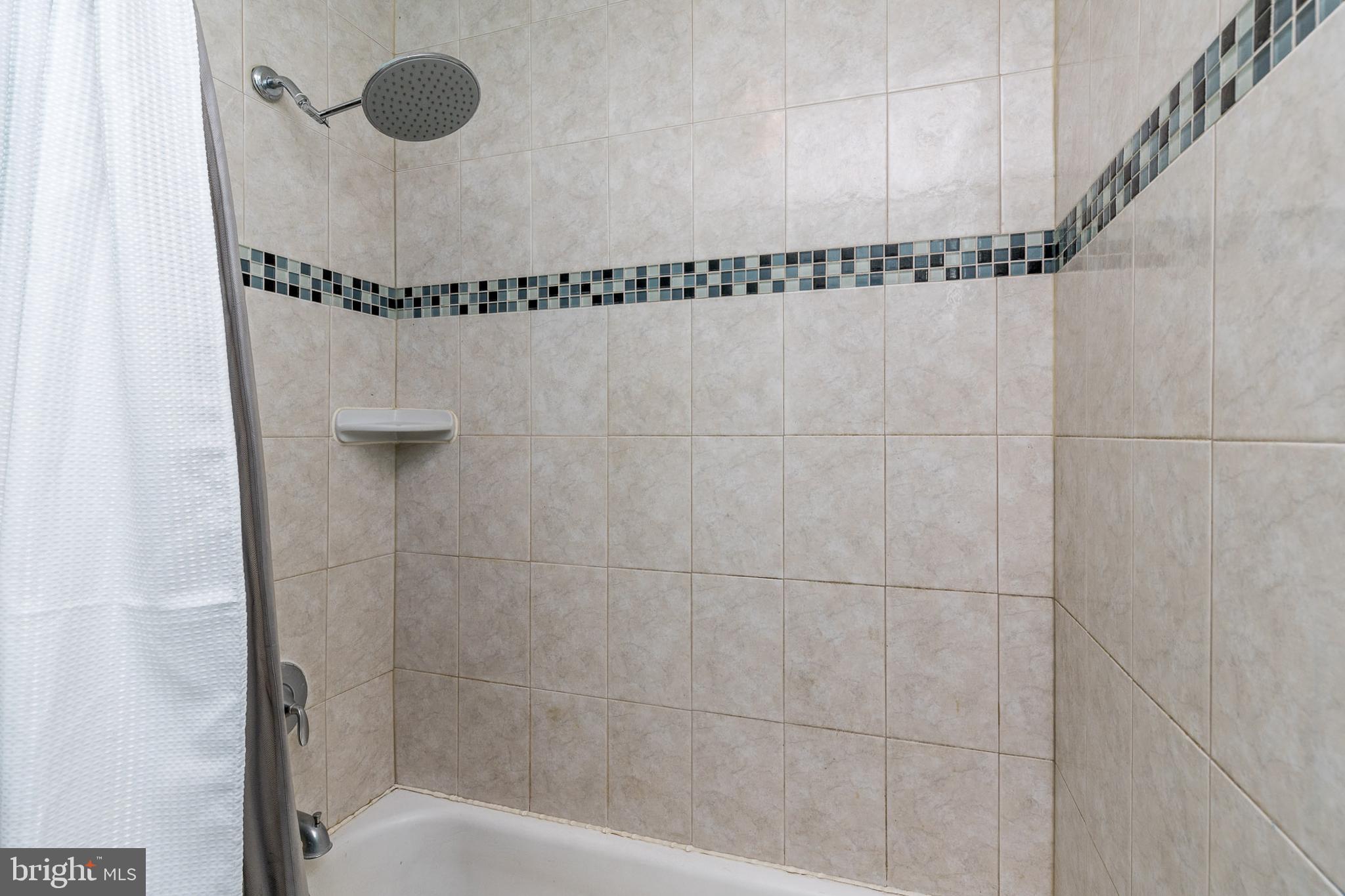 201 Price Road Chester, MD 21619 - Photo 19 of 25 Bathroom (alt view)