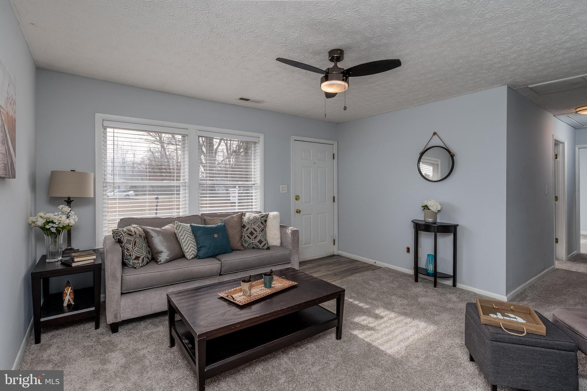 201 Price Road Chester, MD 21619 - Photo 6 of 25 Living Room