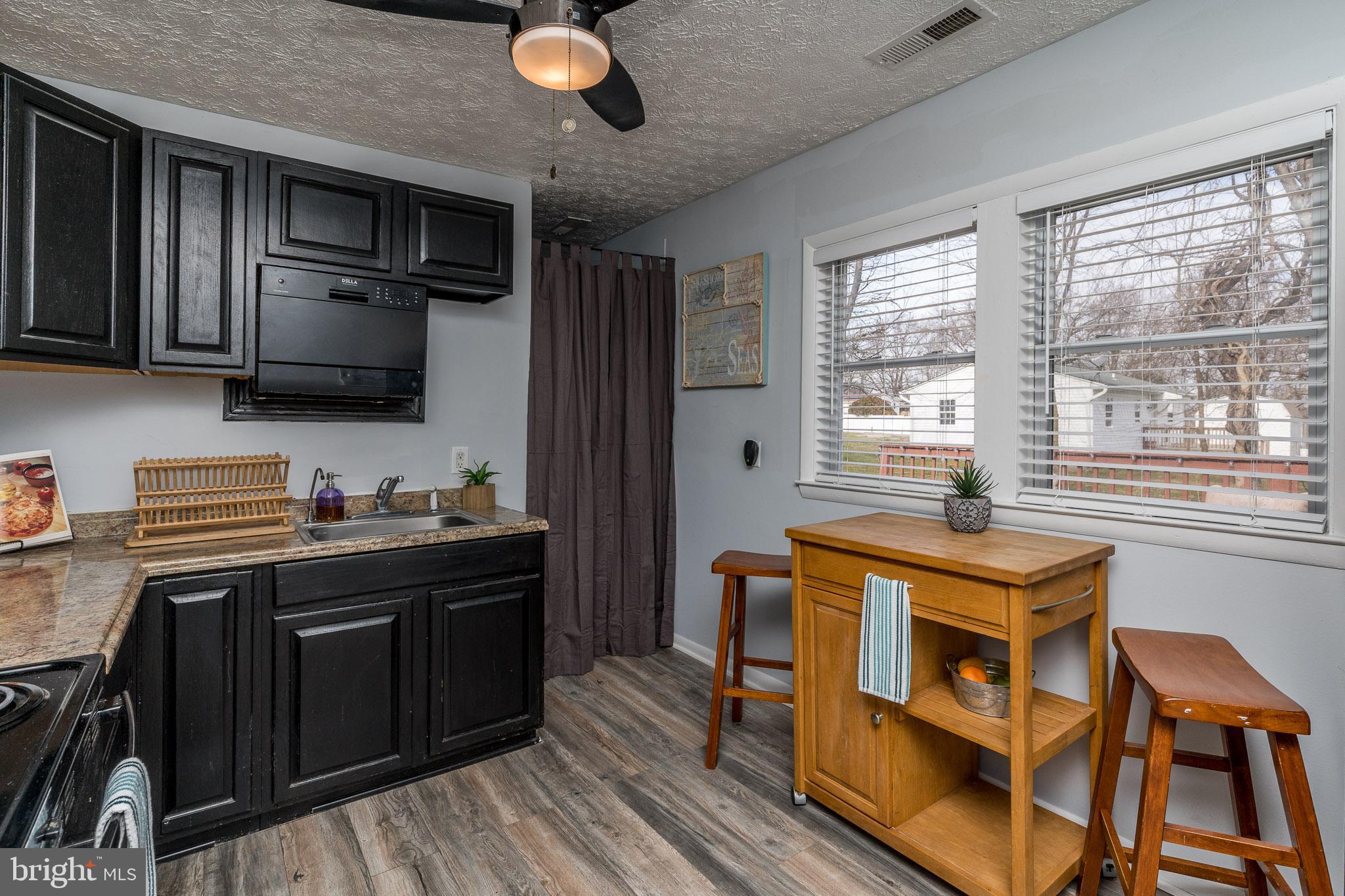 201 Price Road Chester, MD 21619 - Photo 9 of 25 Kitchen