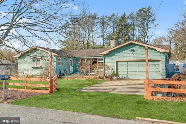 $699,900 | 130 Center Street, Manahawkin, NJ 08050