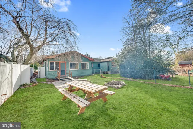 $699,900 | 130 Center Street, Manahawkin, NJ 08050