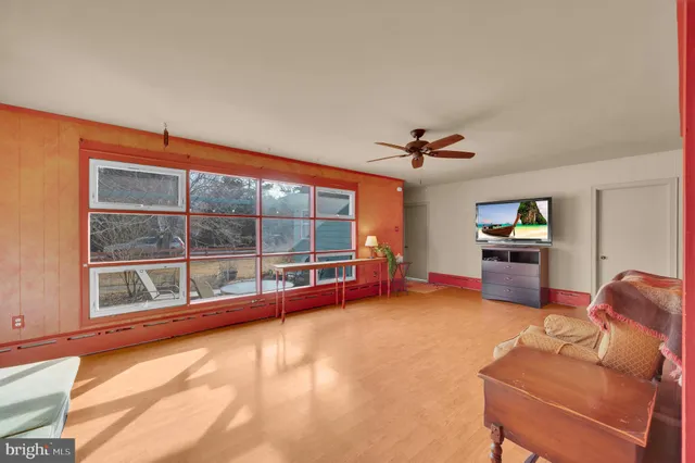 $699,900 | 130 Center Street, Manahawkin, NJ 08050