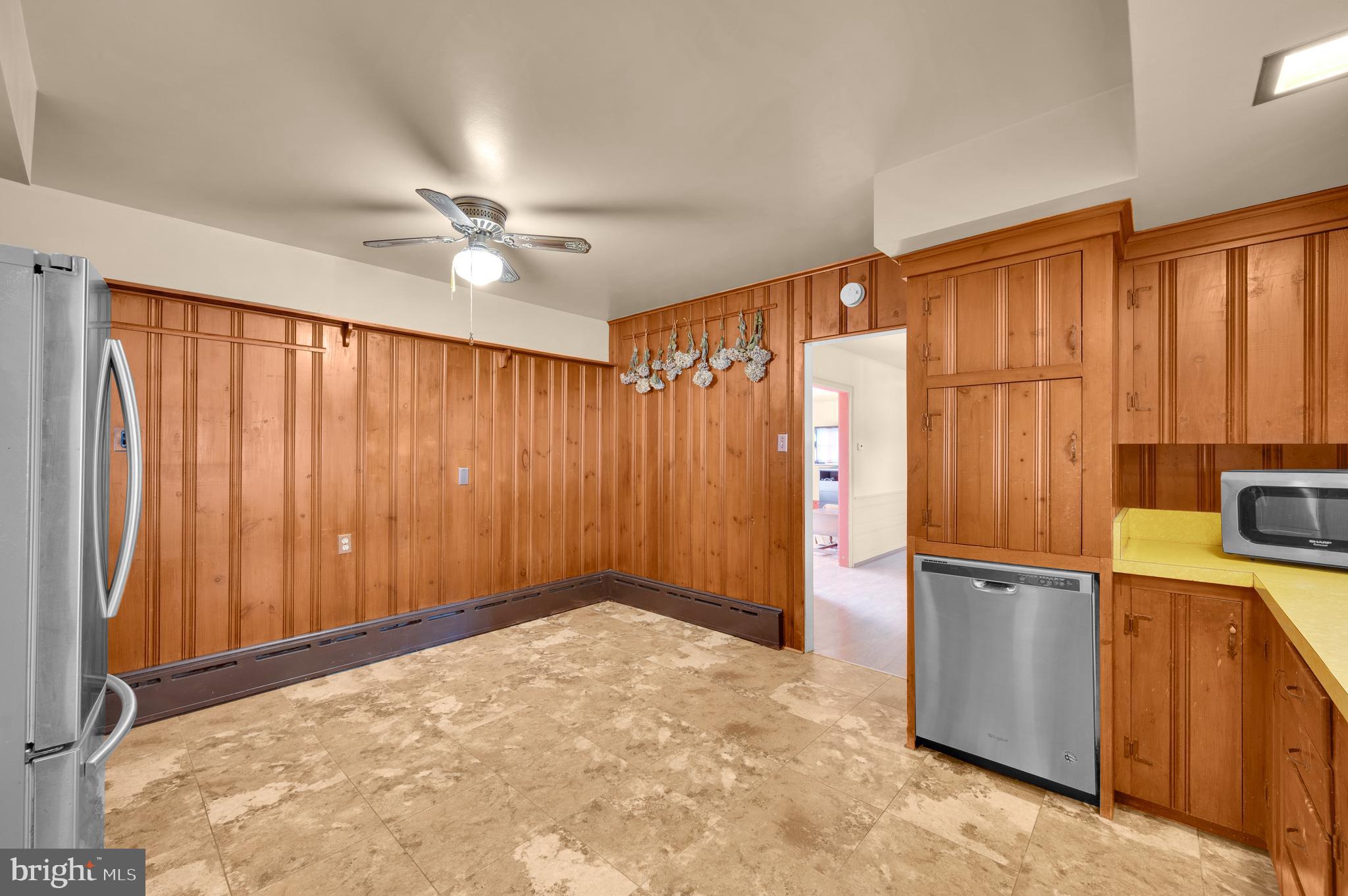 130 Center Street Manahawkin, NJ 08050 - Photo 28 of 54