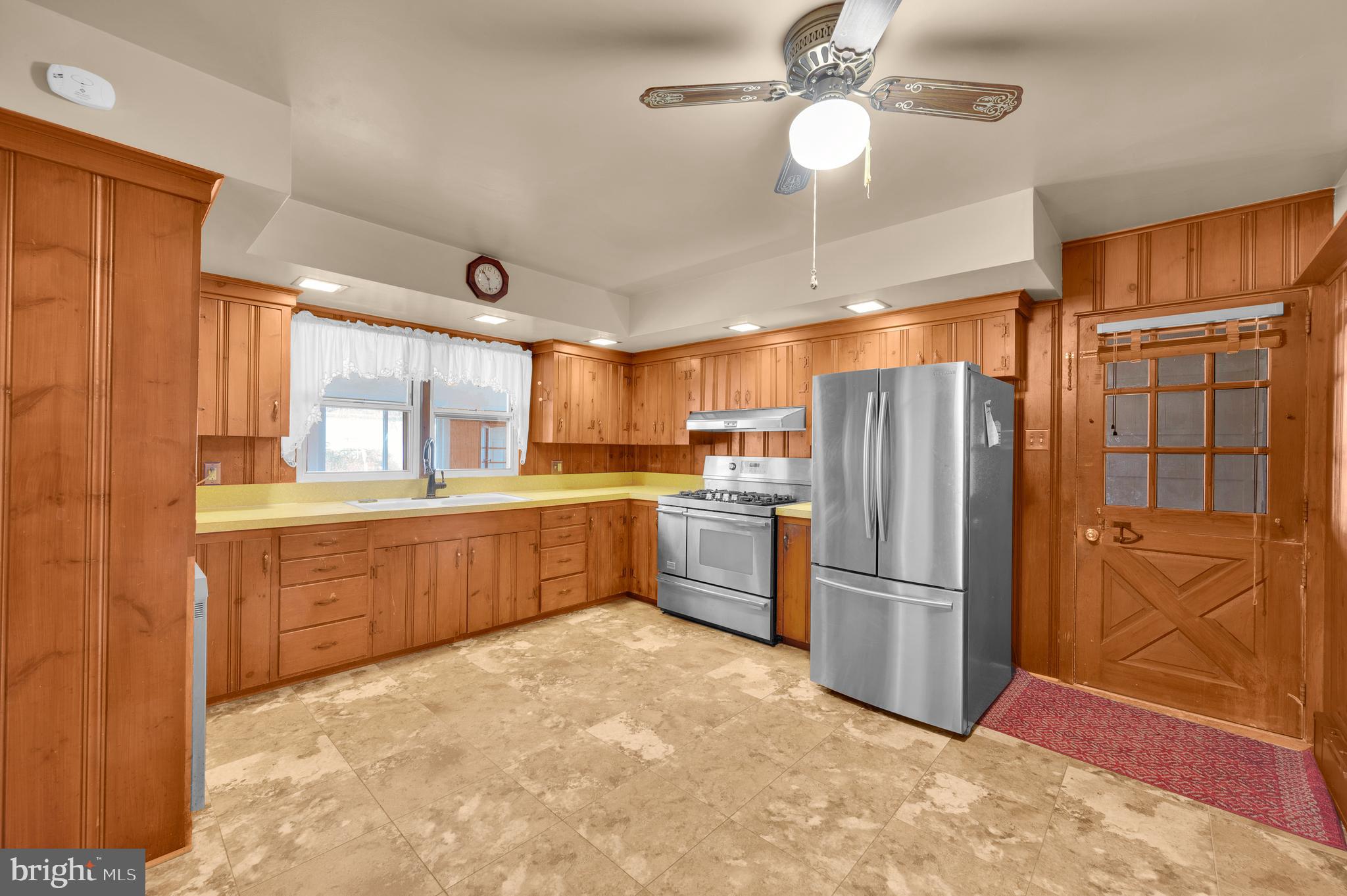 130 Center Street Manahawkin, NJ 08050 - Photo 30 of 54