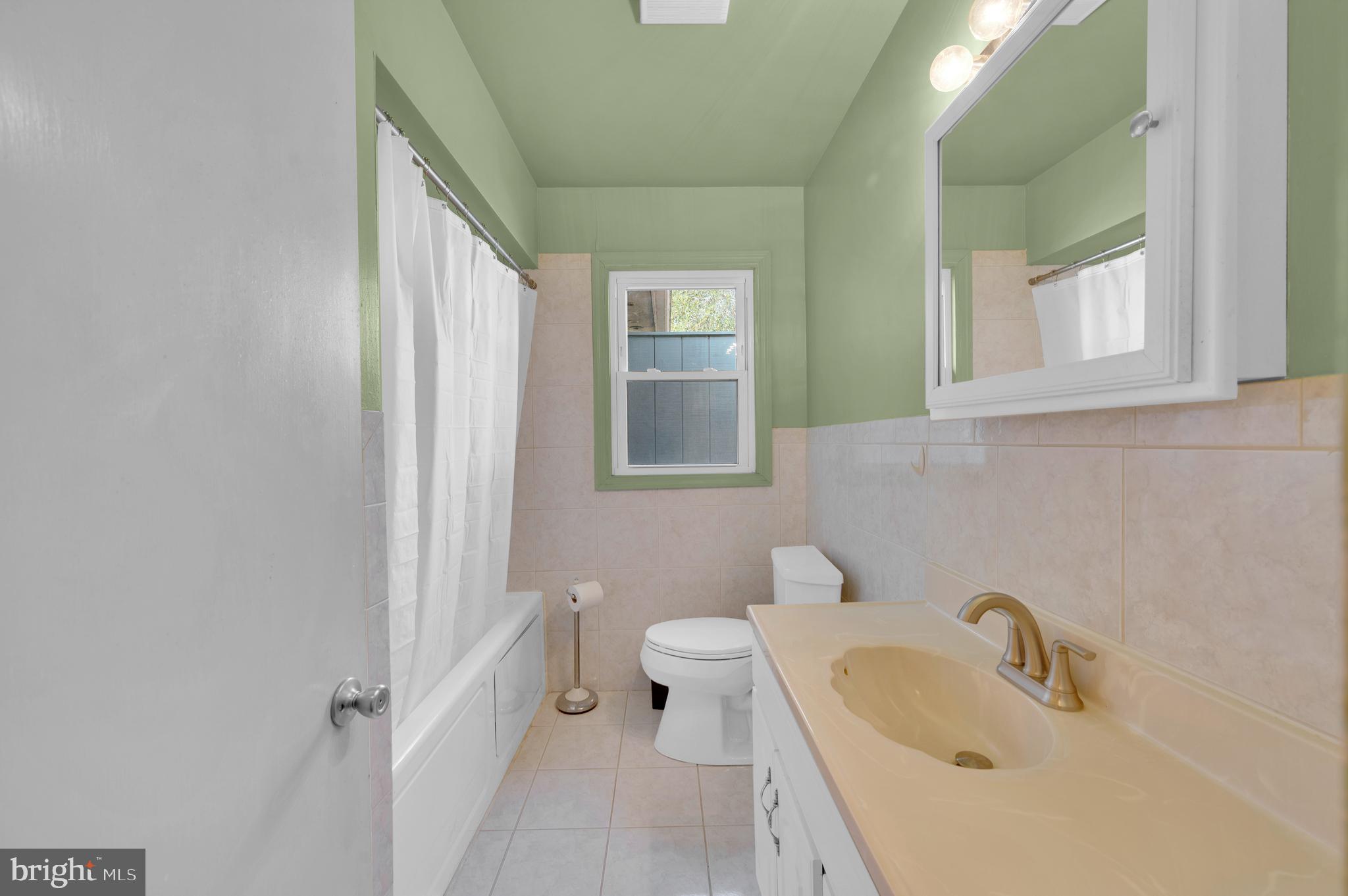 130 Center Street Manahawkin, NJ 08050 - Photo 33 of 54