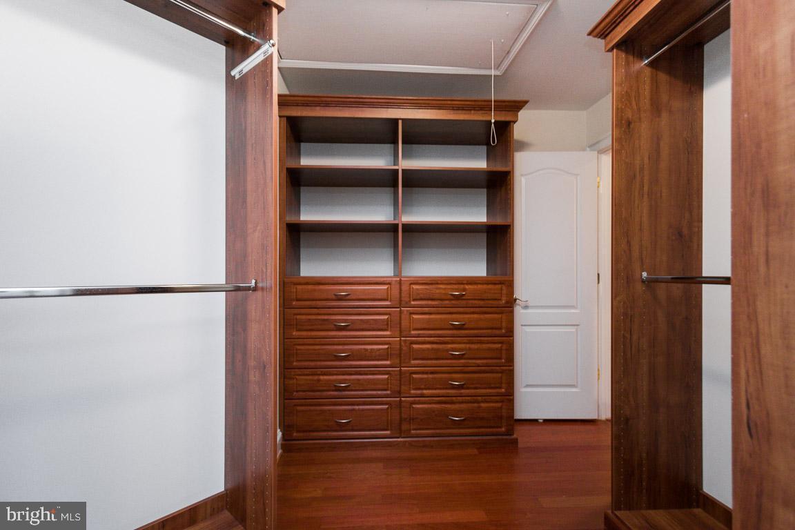 313 Adahi Road Southeast Vienna, VA 22180 - Photo 43 of 82 Gallery Image 43