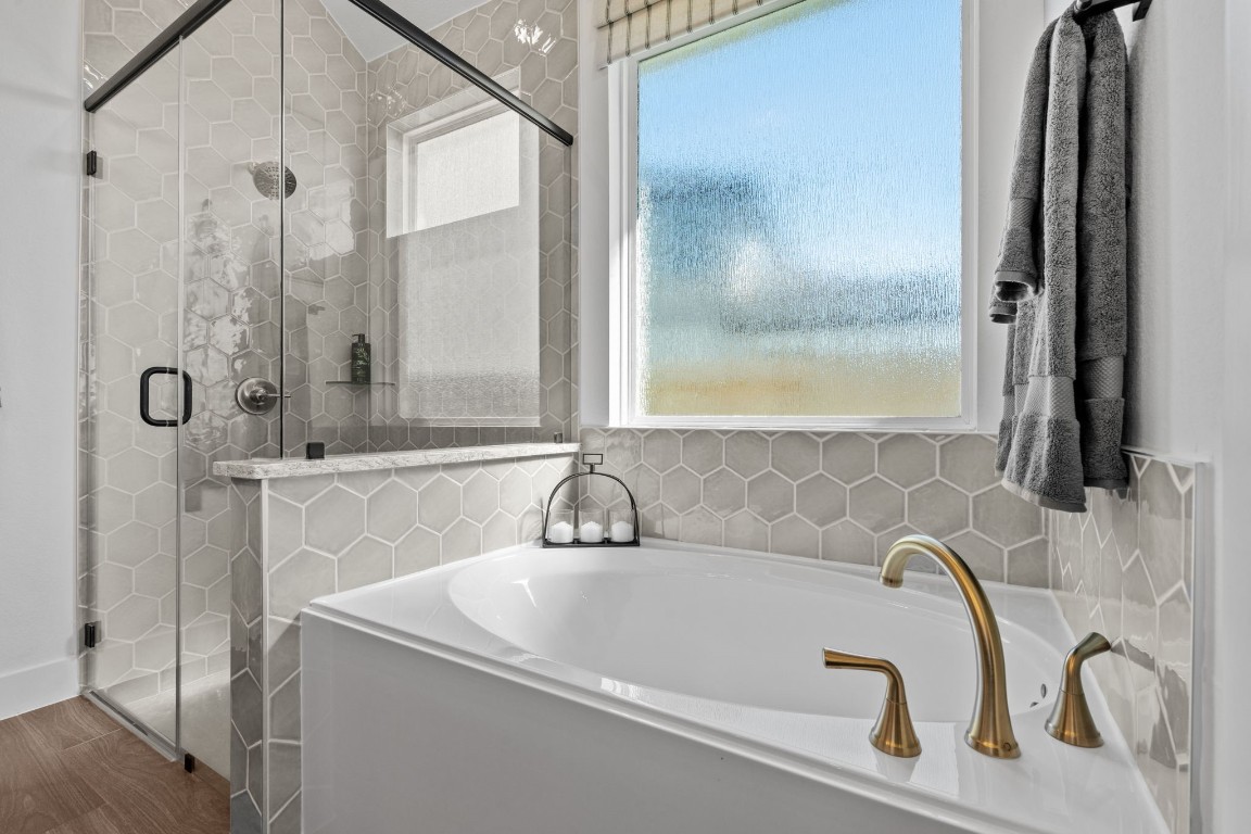 130 Afton June Drive Rosenberg, TX 77471 - Photo 32 of 36 a bathroom with a sink and a mirror