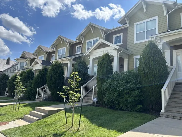 $625,000 | 4450 Summit Street, Kansas City, MO 64111