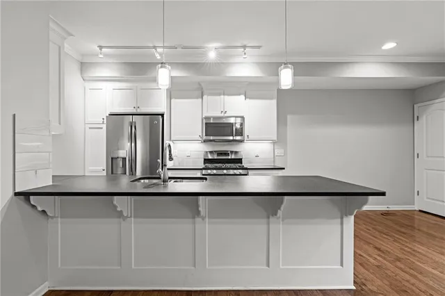 $625,000 | 4450 Summit Street, Kansas City, MO 64111