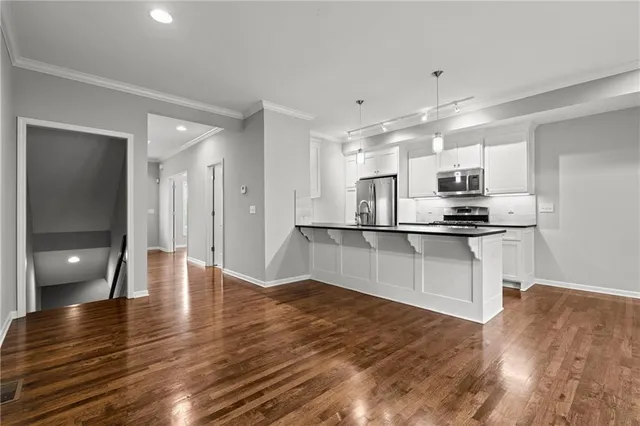 $625,000 | 4450 Summit Street, Kansas City, MO 64111