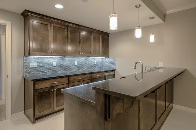 $625,000 | 4450 Summit Street, Kansas City, MO 64111