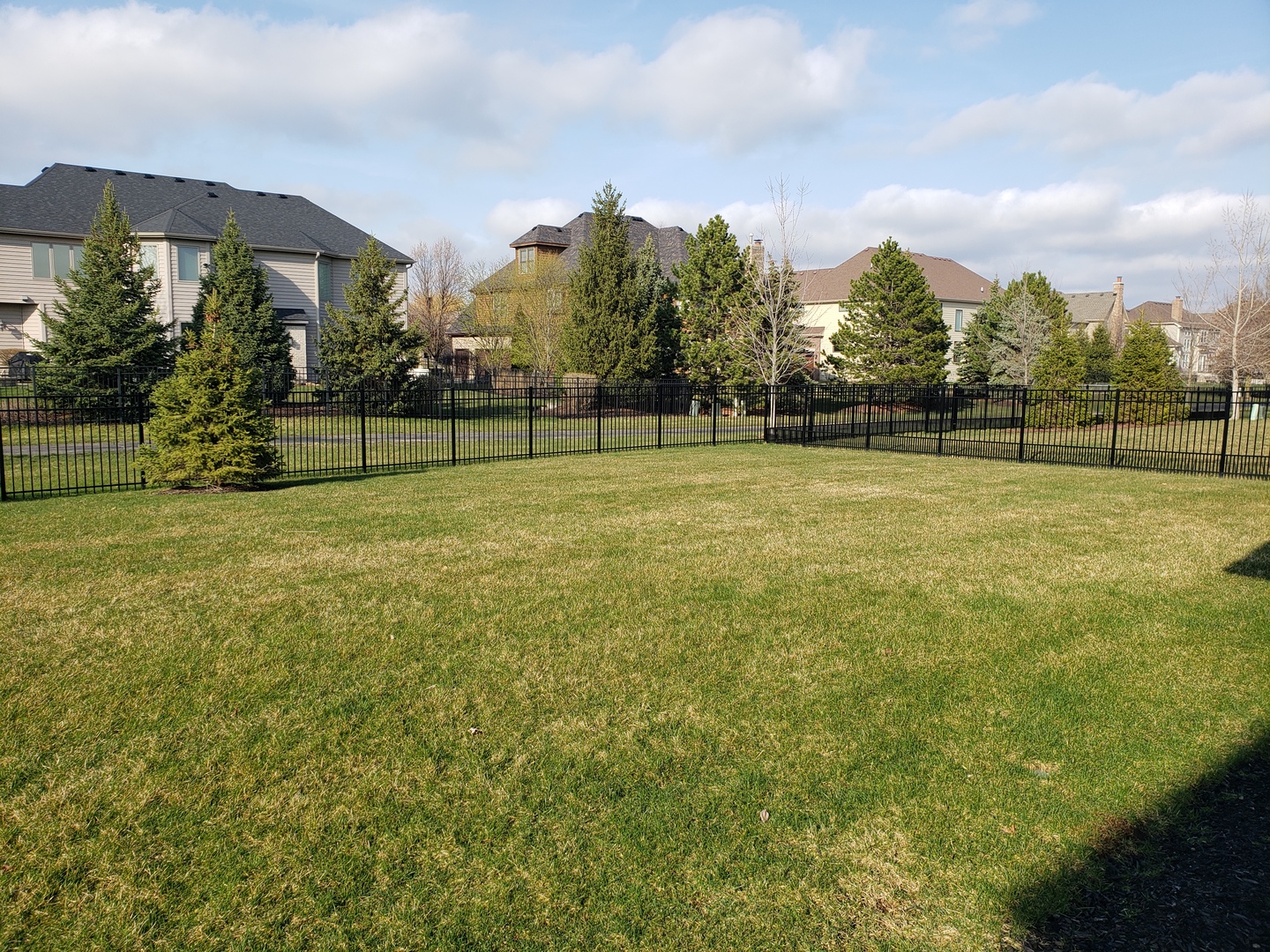 4327 Carpenter Road Naperville, IL 60564 - Photo 40 of 42 a view of a playground with basketball court