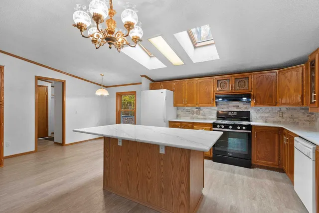 $924,900 | 17416 National Forest Road 3850, Lakewood, WI 54138