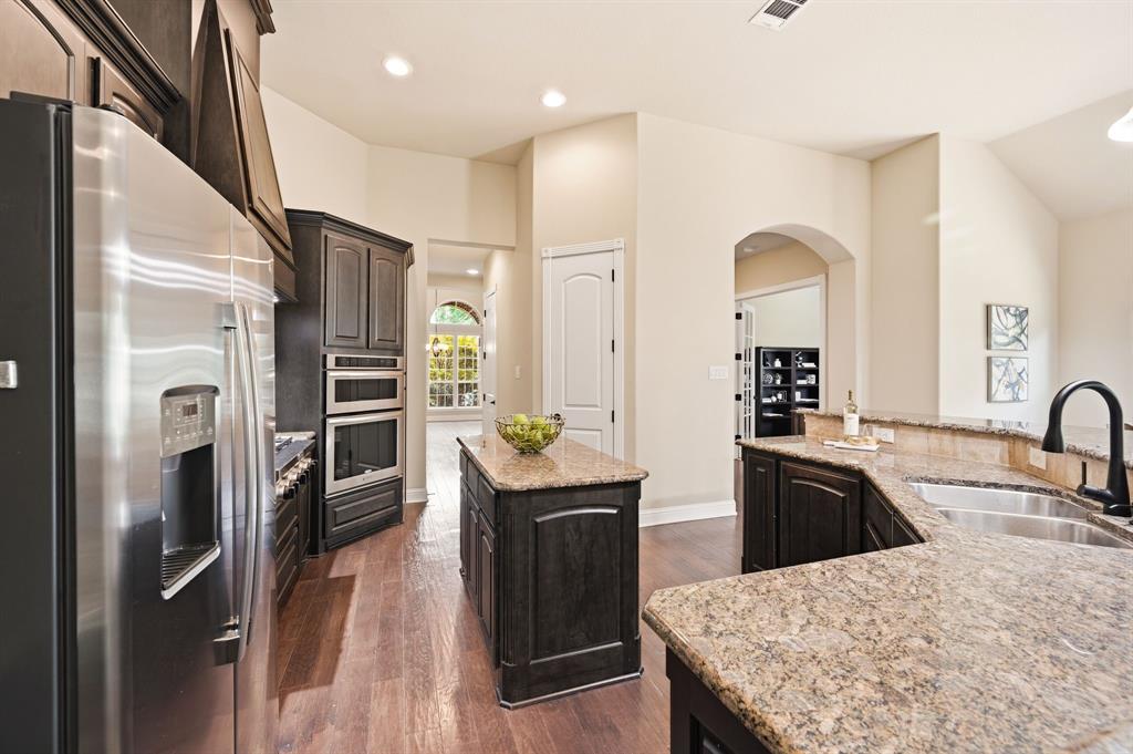7013 Handel Colleyville, TX 76034 - Photo 12 of 37 Kitchen