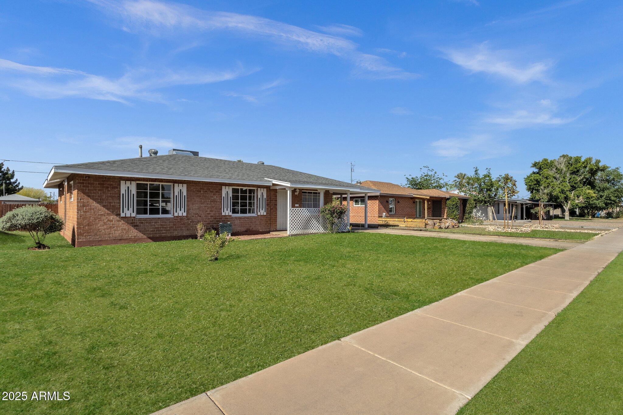 1944 West Osborn Road Phoenix, AZ 85015 - Photo 3 of 37 39-web-or-mls-1944-w-osborn-rd