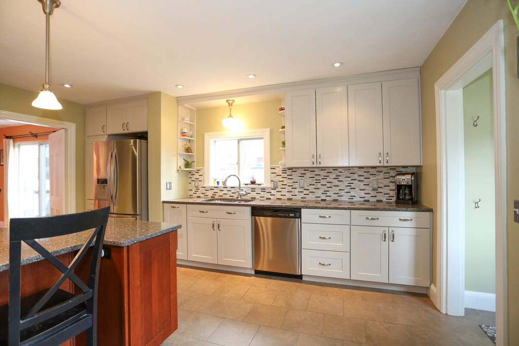 212 Main Street Maynard, MA 01754 - Photo 11 of 30 Gallery Image 11