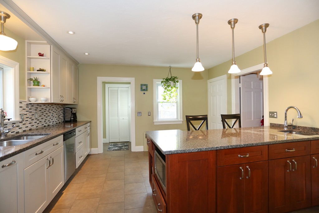 212 Main Street Maynard, MA 01754 - Photo 16 of 30 Gallery Image 16