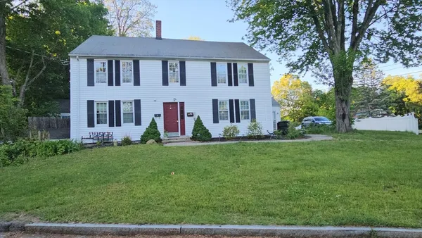 $2,000 | 2 Buttonwood Lane, Unit D, Auburn, MA 01501