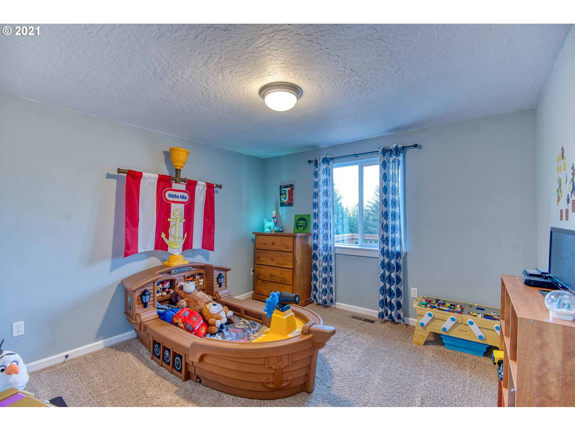 69887 Stage Road North Bend, OR 97459 - Photo 16 of 31 Gallery Image 16