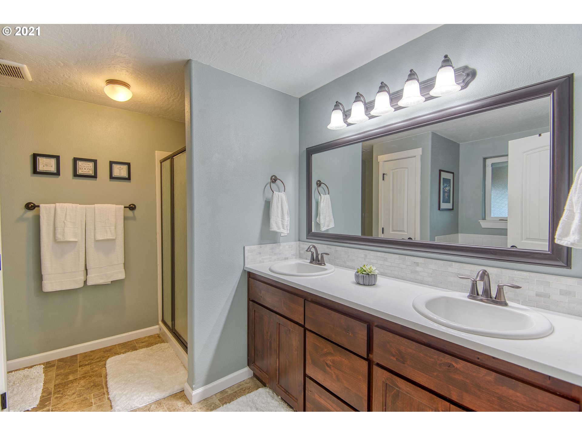 69887 Stage Road North Bend, OR 97459 - Photo 22 of 31 Gallery Image 22