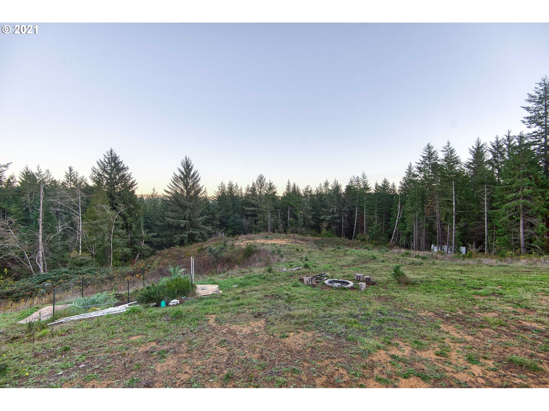 69887 Stage Road North Bend, OR 97459 - Photo 29 of 31 Gallery Image 29