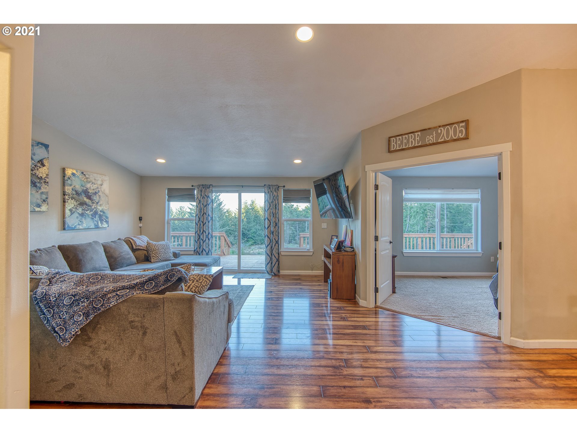 69887 Stage Road North Bend, OR 97459 - Photo 5 of 31 Gallery Image 5