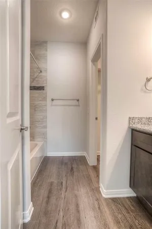 $2,200 | 1419 Avenue North, Unit 2, Huntsville, TX 77340