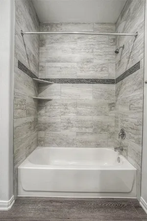 $2,200 | 1419 Avenue North, Unit 2, Huntsville, TX 77340
