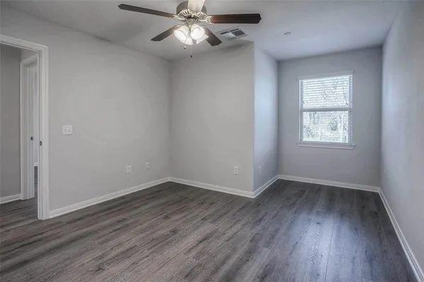 $2,200 | 1419 Avenue North, Unit 2, Huntsville, TX 77340