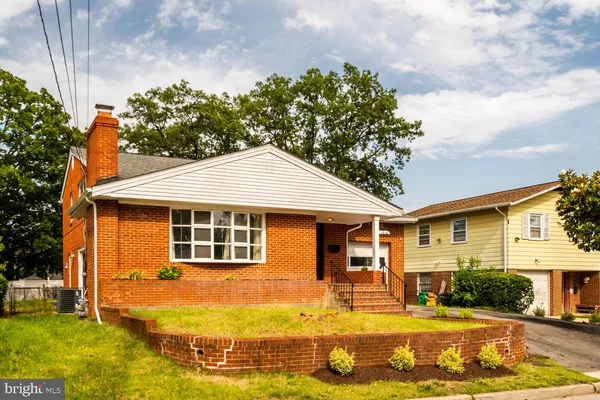 $2,999 | 1916 Porter Avenue, Suitland, MD 20746