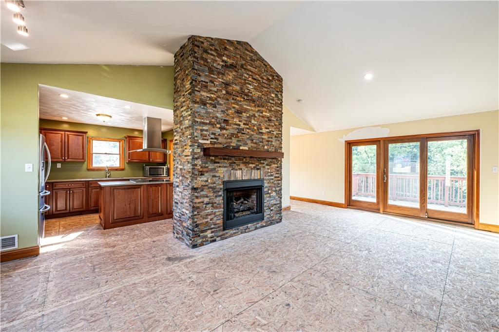 180 Rustic Drive Irwin, PA 15642 - Photo 17 of 49 Gallery Image 17