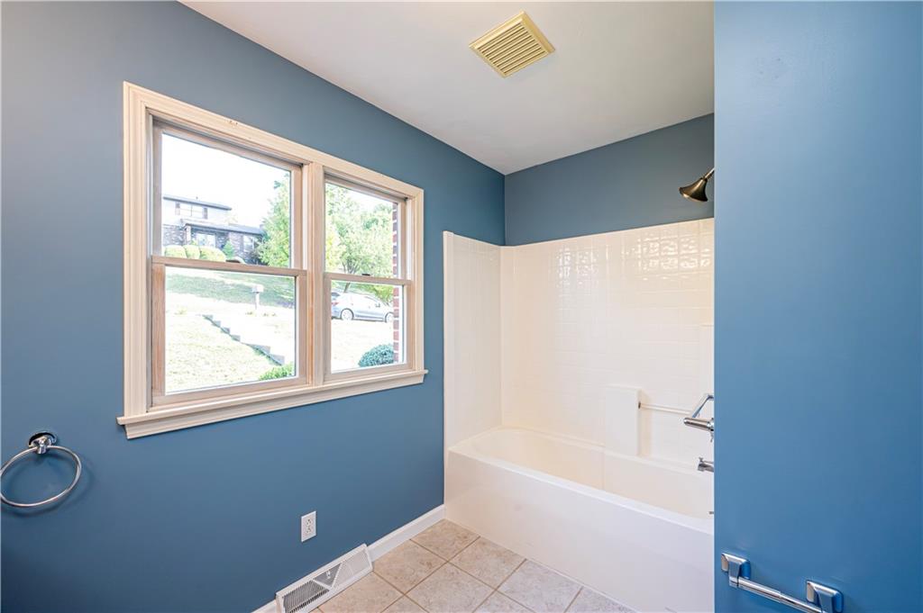 180 Rustic Drive Irwin, PA 15642 - Photo 31 of 49 Gallery Image 31