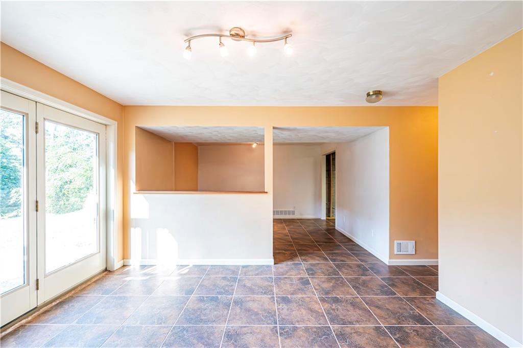 180 Rustic Drive Irwin, PA 15642 - Photo 45 of 49 Gallery Image 45