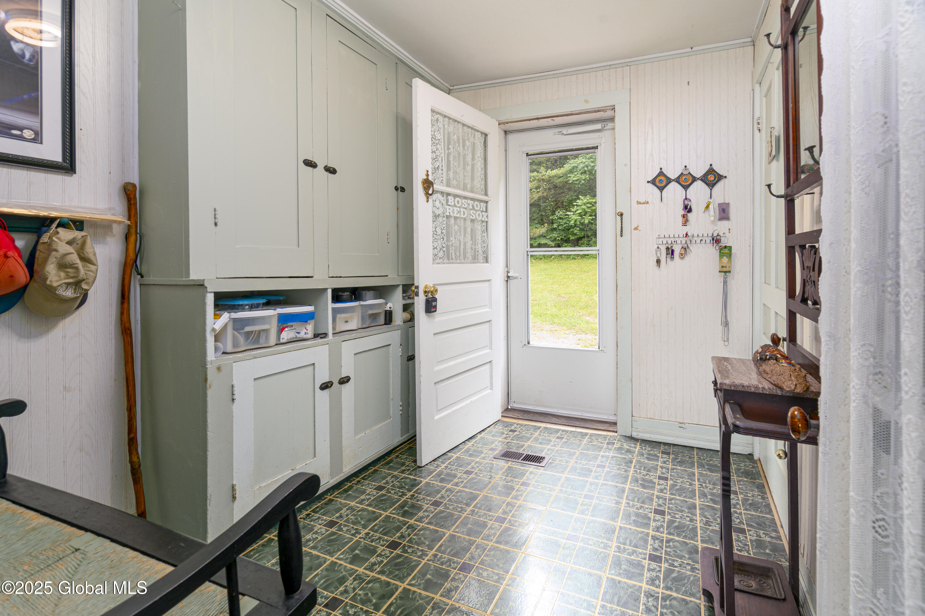 321 Miller Road Argyle, NY 12809 - Photo 17 of 46 Mudroom