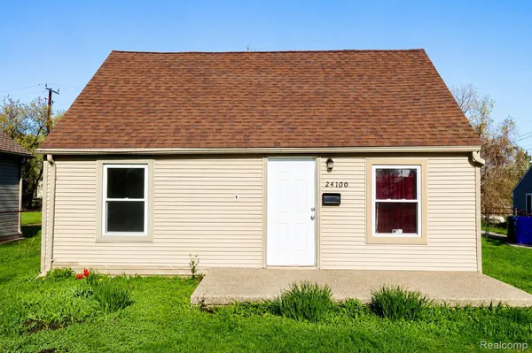 $104,900 | 24100 Berry Avenue, Warren, MI 48089