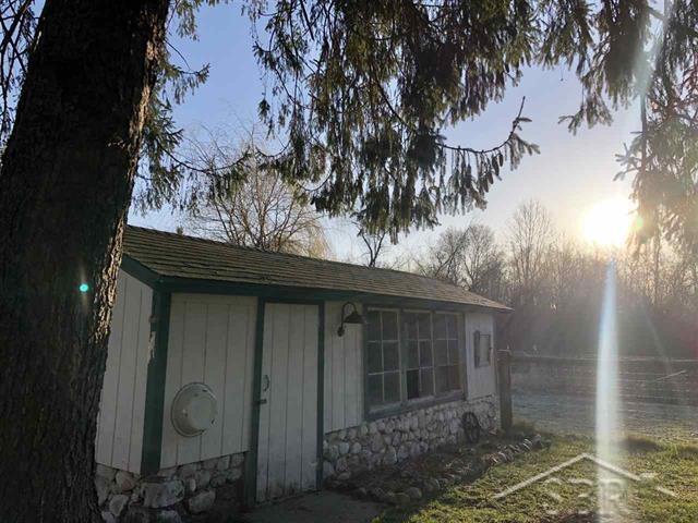 8345 East Herrick Road Clare, MI 48617 - Photo 16 of 21 50009920-15.JPG
