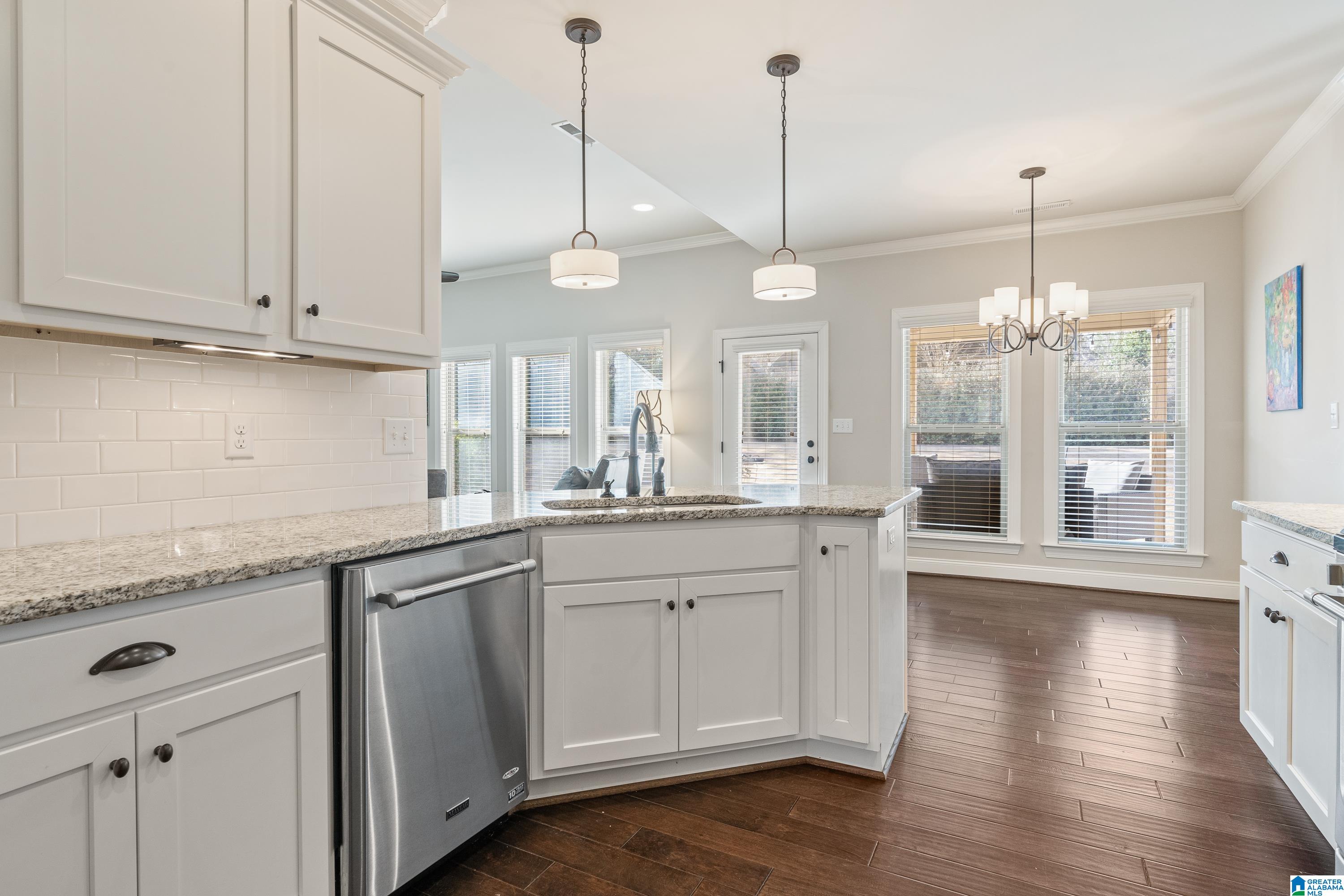 347 Strathaven Circle Pelham, AL 35124 - Photo 12 of 51