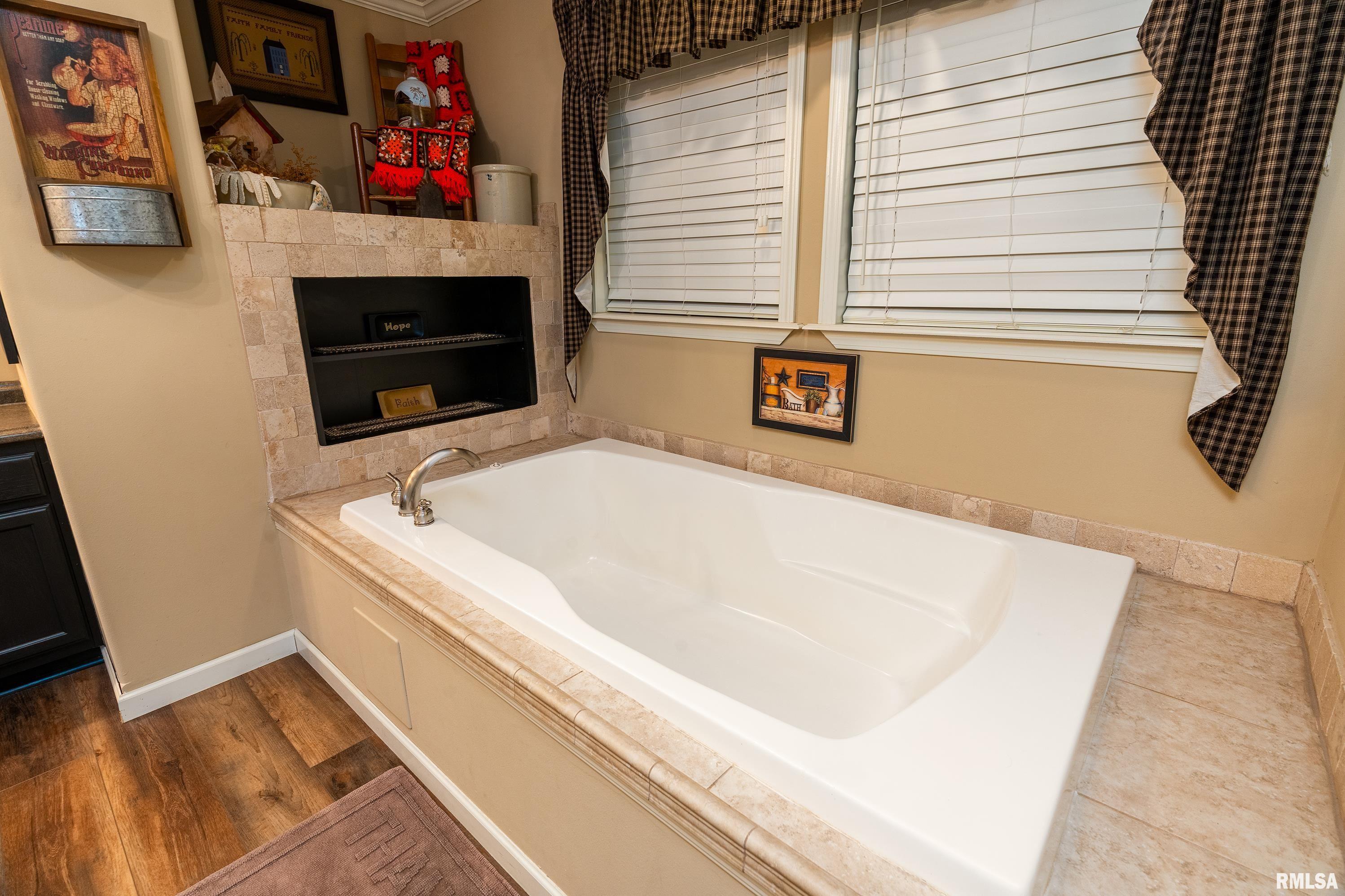 1390 Woolard Road Eldorado, IL 62930 - Photo 20 of 30 Gallery Image 20