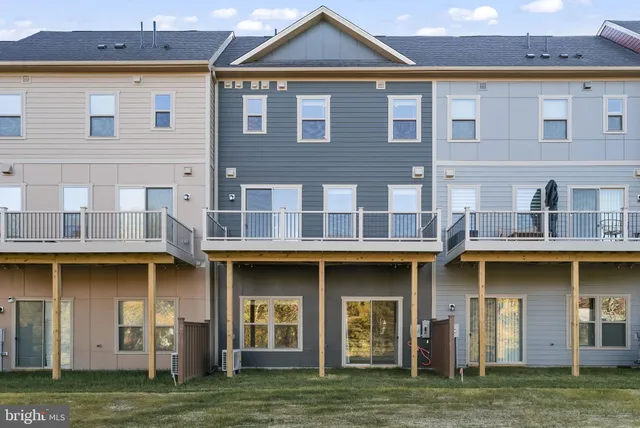 $5,928 | 6244 Folly Lane, Alexandria, VA 22315