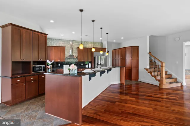 $1,899,000 | 37016 Longmoor Farm Lane, Purcellville, VA 20132