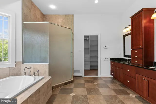 $1,899,000 | 37016 Longmoor Farm Lane, Purcellville, VA 20132