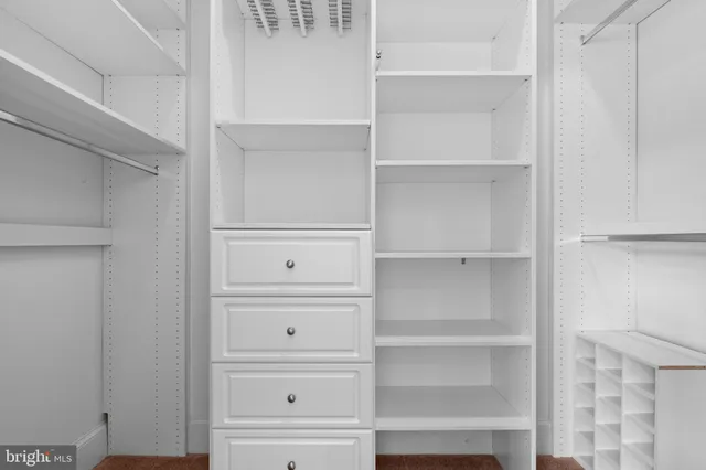 $1,899,000 | 37016 Longmoor Farm Lane, Purcellville, VA 20132