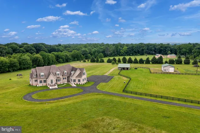 $1,899,000 | 37016 Longmoor Farm Lane, Purcellville, VA 20132